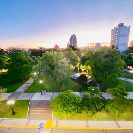 Plaza Suites Campana Buitenkant foto