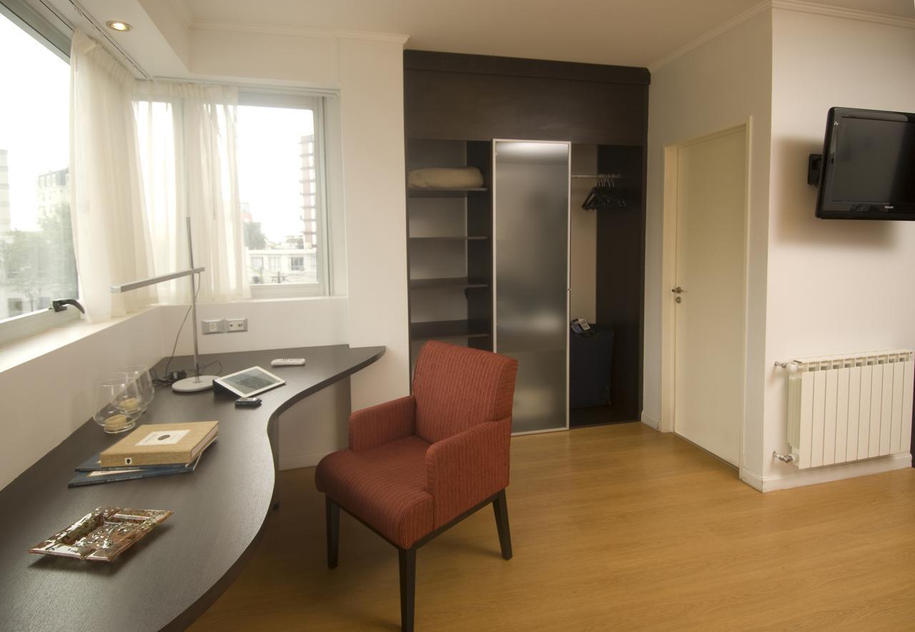 Plaza Suites Campana Buitenkant foto