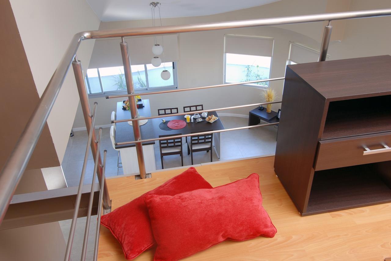 Plaza Suites Campana Buitenkant foto