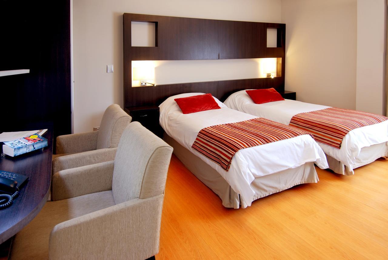 Plaza Suites Campana Buitenkant foto