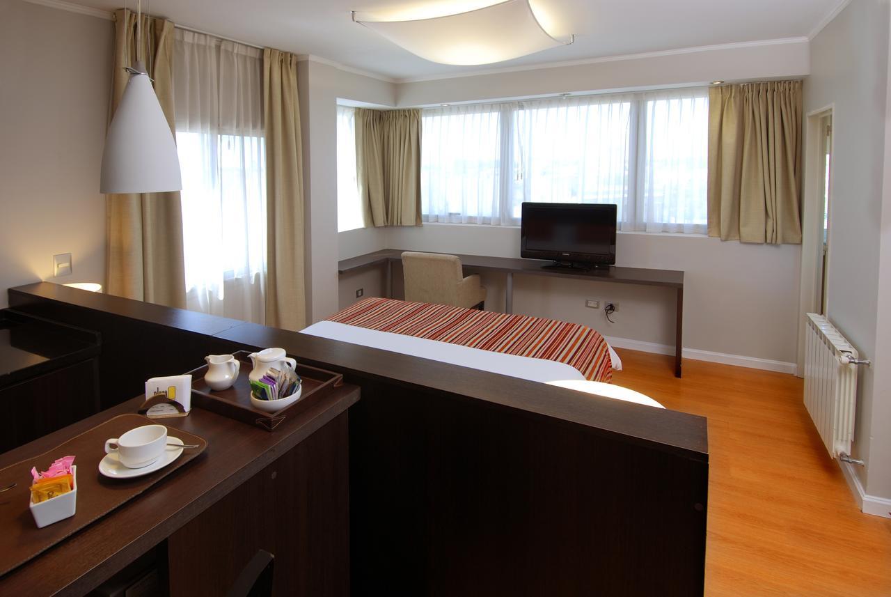 Plaza Suites Campana Buitenkant foto